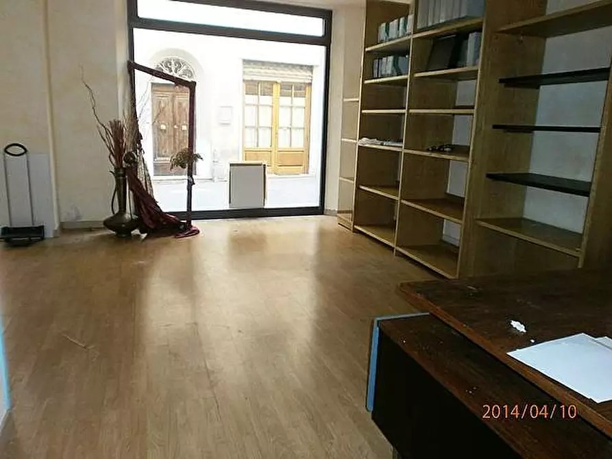 Immagine 6 di Locale commerciale in vendita  a Buti