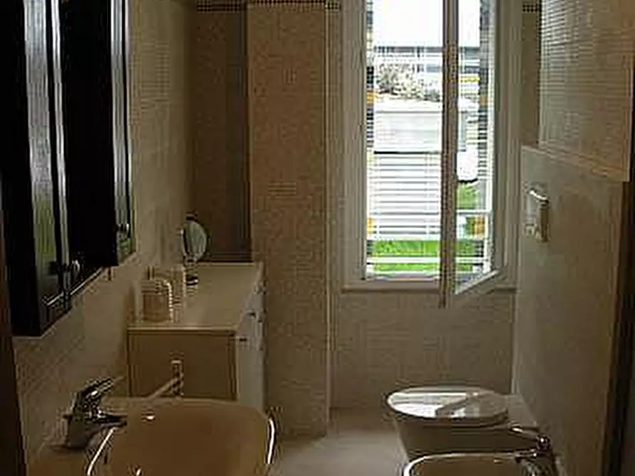 Immagine 5 di Appartamento in vendita  a Pisa