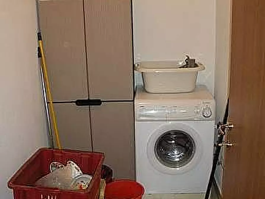 Immagine 11 di Appartamento in vendita  a Pisa