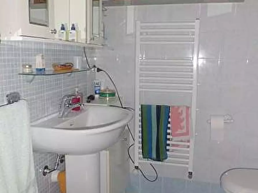 Immagine 9 di Appartamento in vendita  a Cascina