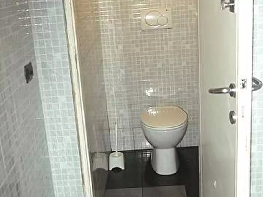 Immagine 4 di Bar / Ristorante in vendita  a Viareggio