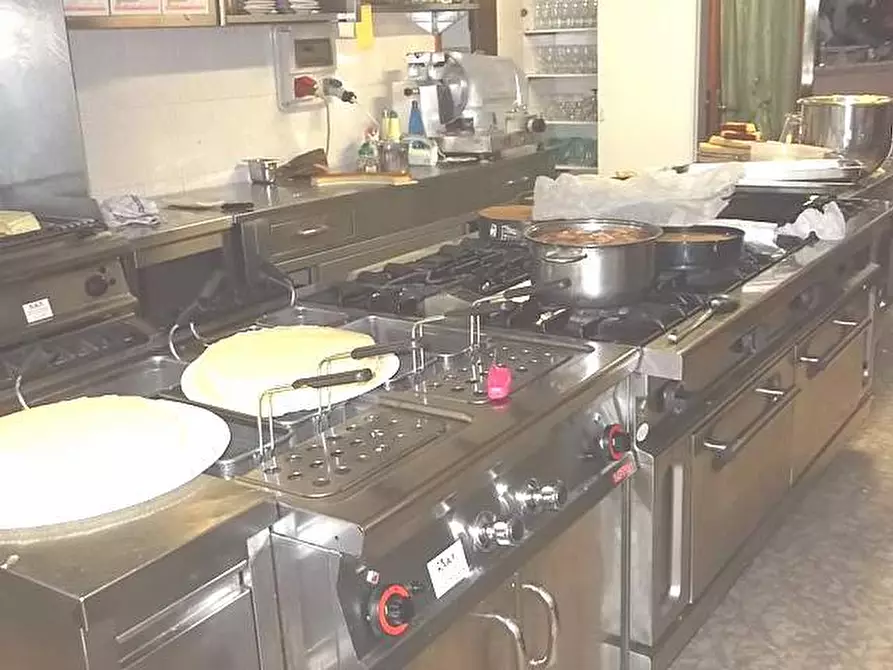 Immagine 3 di Bar / Ristorante in vendita  a Pisa