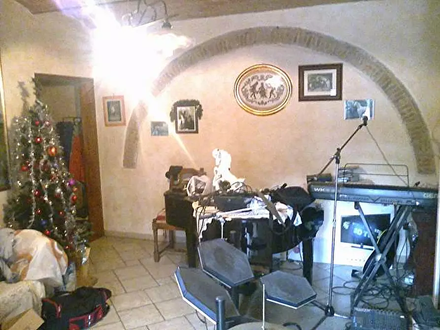 Immagine 3 di Casa colonica in vendita  a Montopoli In Val D'arno