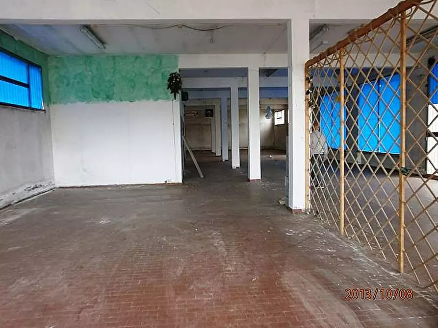 Immagine 5 di Locale commerciale in affitto  a Vicopisano
