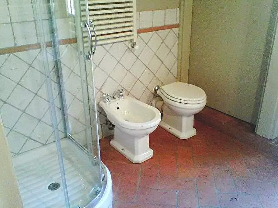 Immagine 19 di Appartamento in affitto  a Cascina