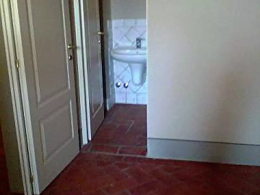 Immagine 13 di Appartamento in affitto  a Cascina