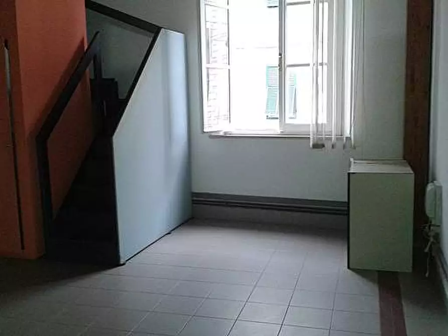 Immagine 4 di Ufficio in vendita  a Pontedera