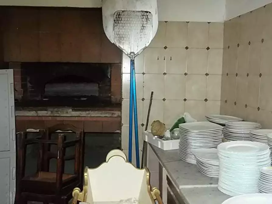 Immagine 6 di Locale commerciale in vendita  a Casciana Terme Lari