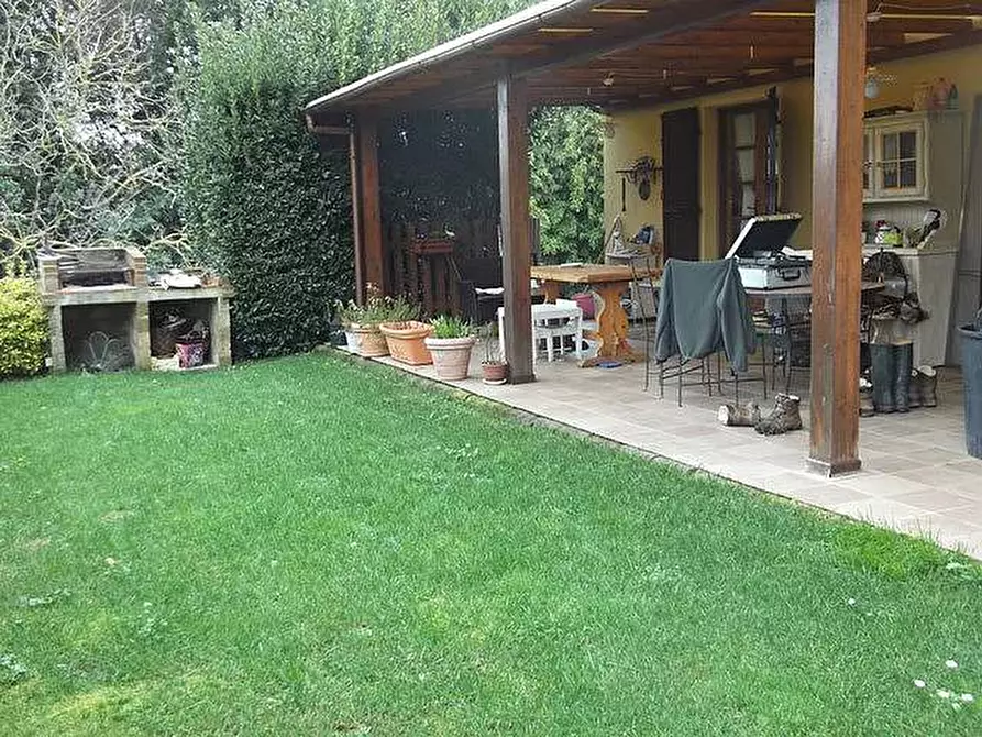 Immagine 15 di Rustico / casale in vendita  a Crespina Lorenzana