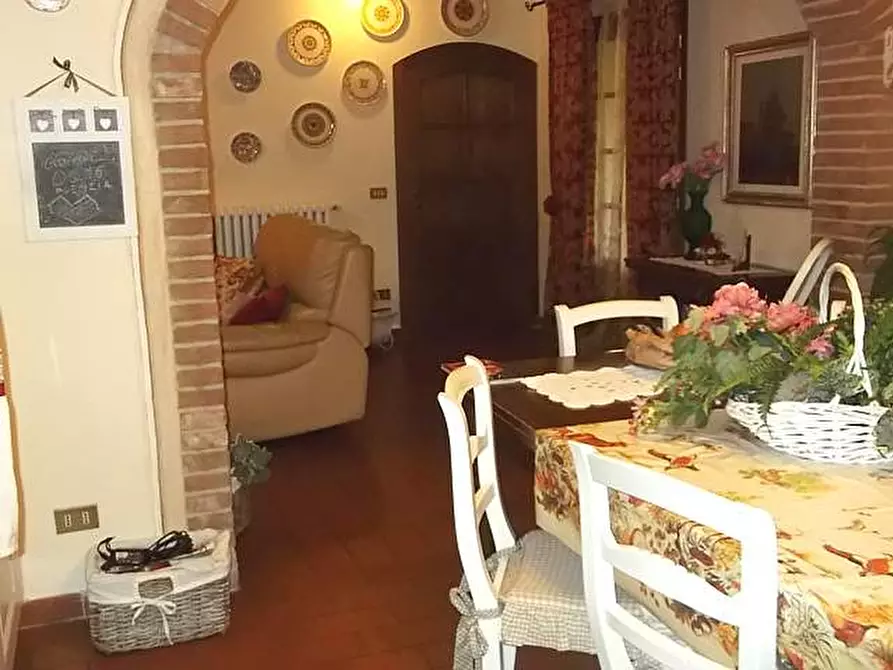 Immagine 3 di Rustico / casale in vendita  a Crespina Lorenzana