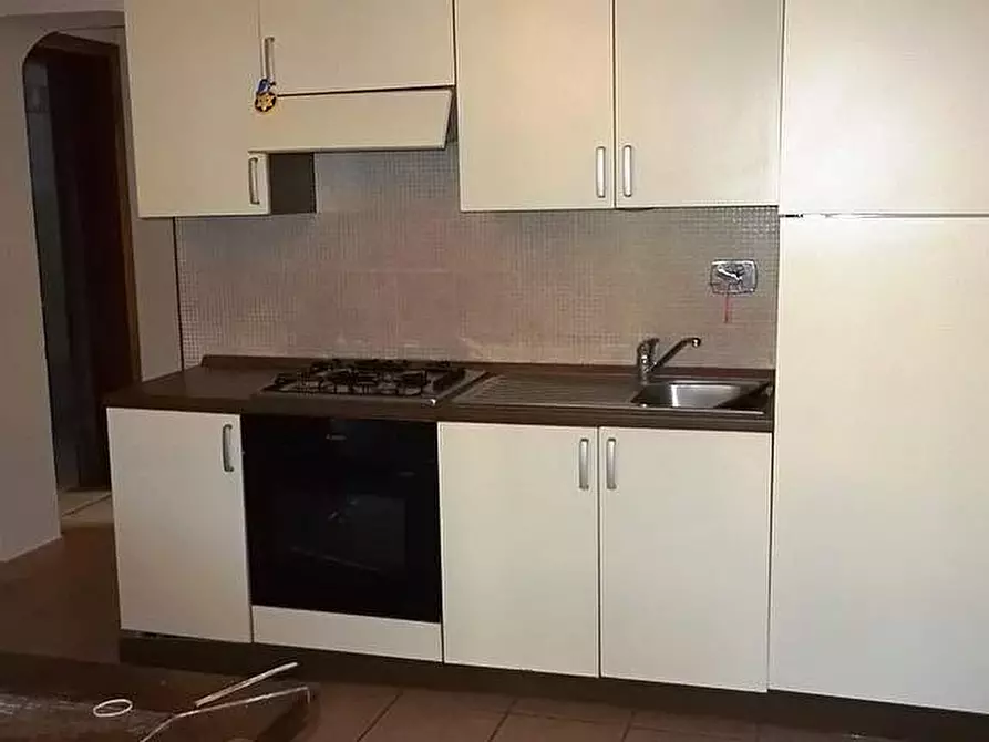 Immagine 2 di Appartamento in affitto  a Vicopisano