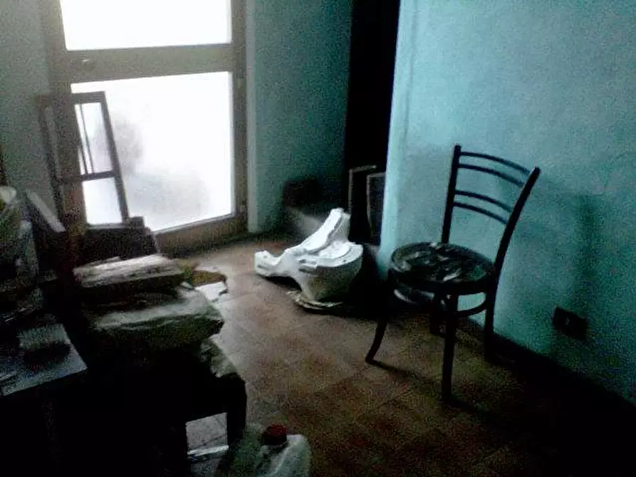 Immagine 3 di Locale commerciale in affitto  a Vicopisano