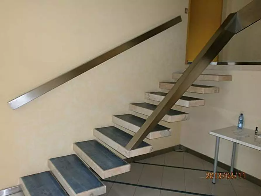 Immagine 2 di Ufficio in affitto  a Pontedera