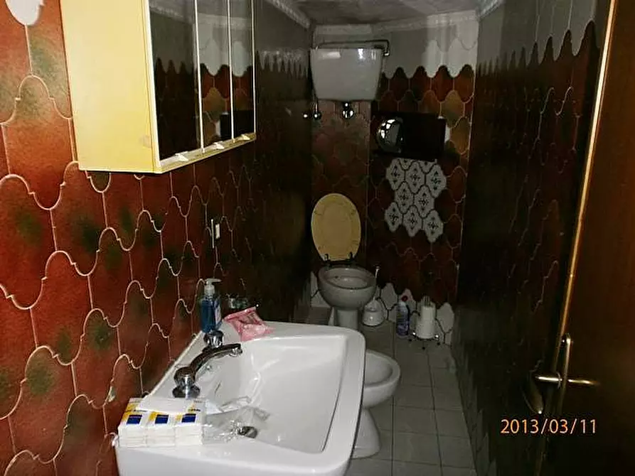 Immagine 4 di Ufficio in affitto  a Pontedera