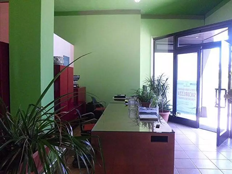 Immagine 5 di Ufficio in affitto  a Vicopisano