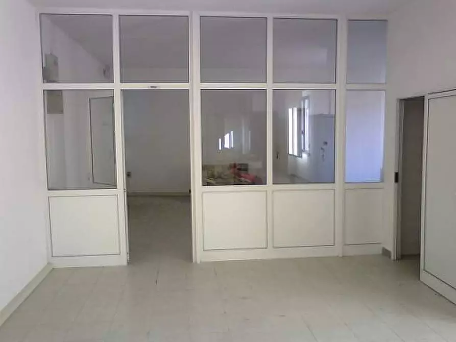 Immagine 5 di Ufficio in affitto  a Ponsacco