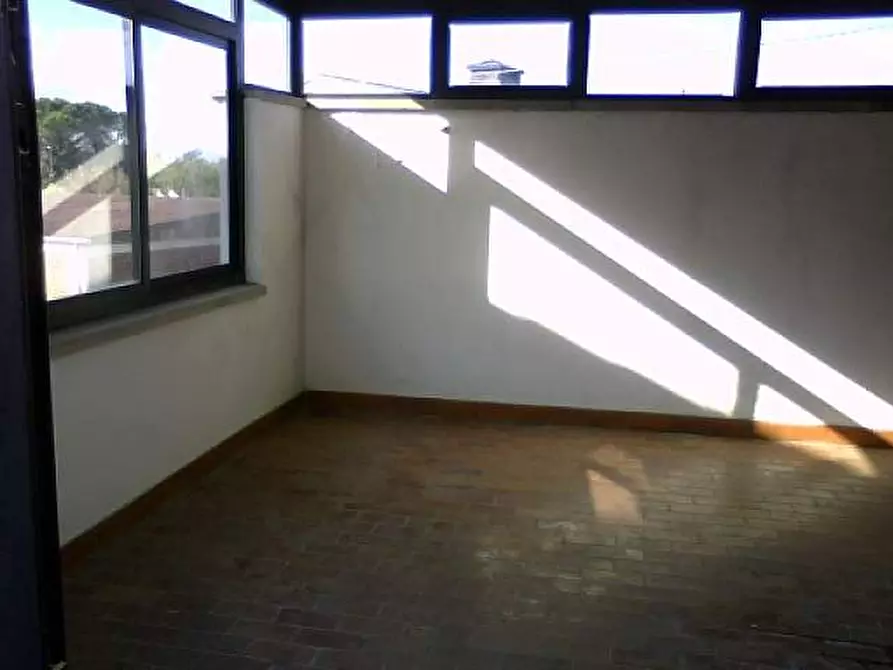 Immagine 6 di Ufficio in affitto  a Ponsacco