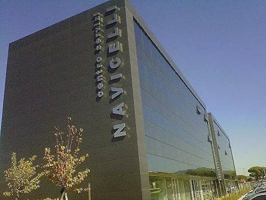 Immagine 4 di Ufficio in vendita  a Pisa