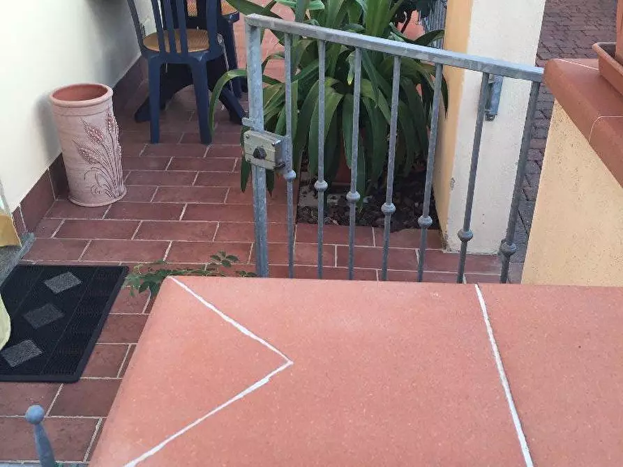 Immagine 11 di Appartamento in affitto  a Pontedera