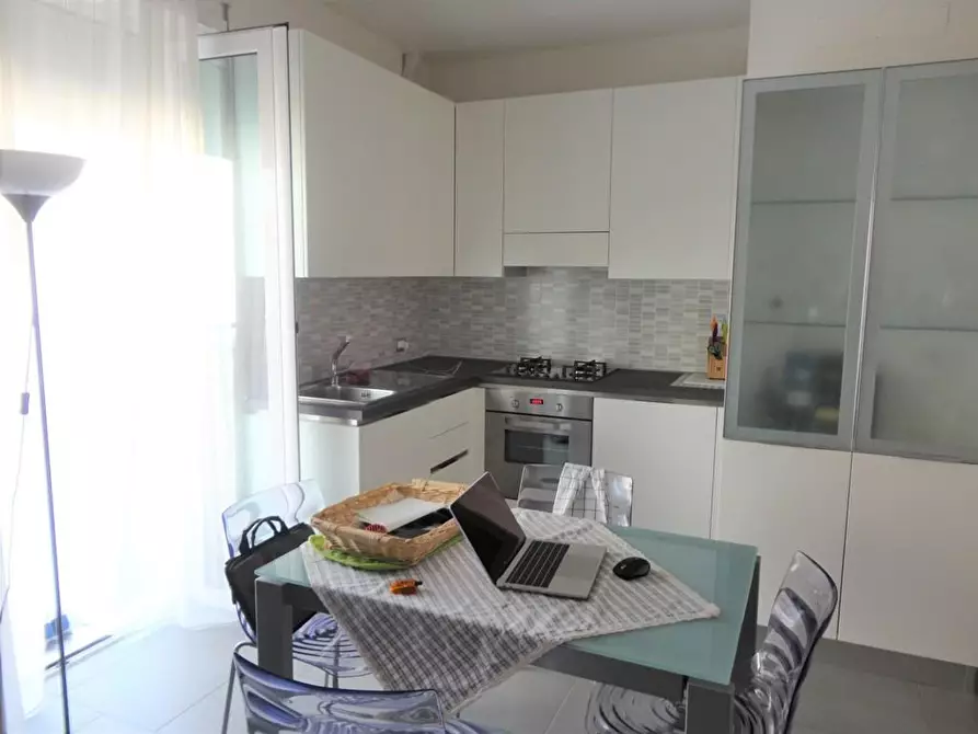 Immagine 9 di Appartamento in vendita  a Carrara