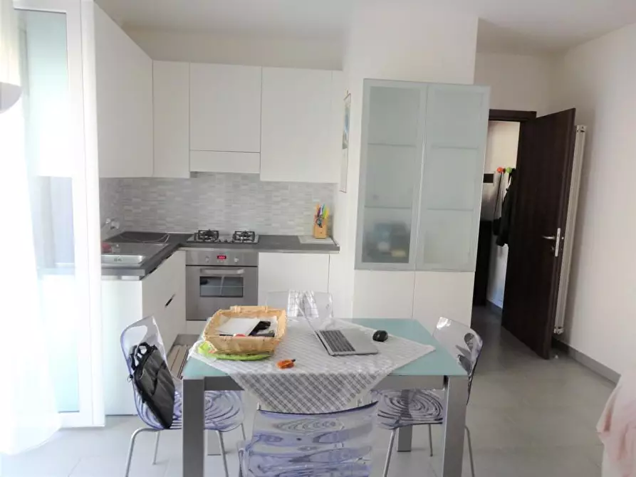 Immagine 1 di Appartamento in vendita  a Carrara