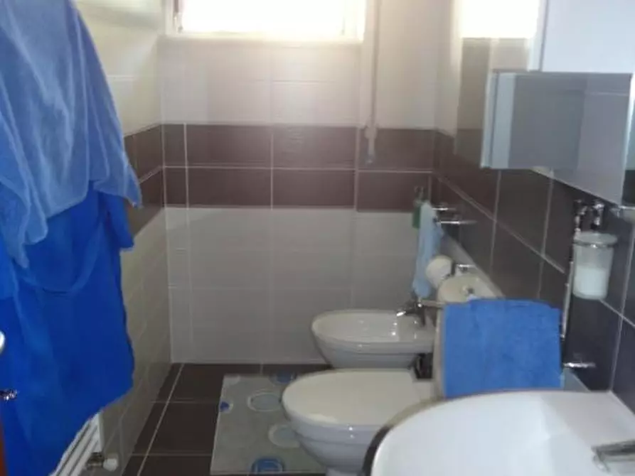 Immagine 7 di Appartamento in vendita  a Carrara