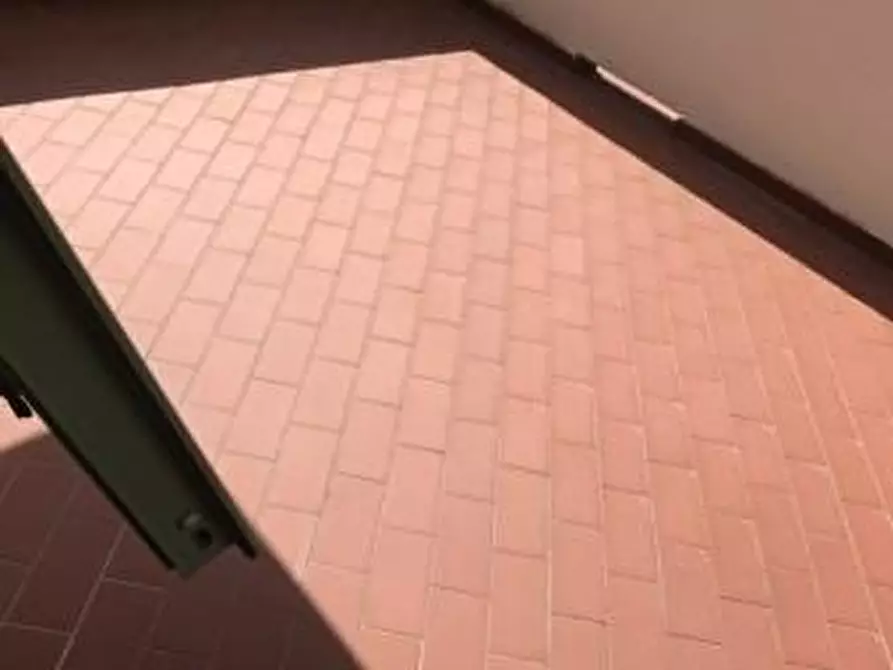 Immagine 20 di Casa bifamiliare in vendita  a Massa