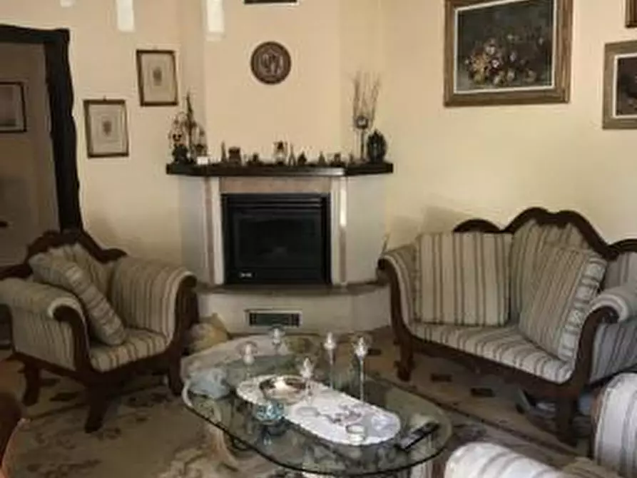 Immagine 8 di Casa bifamiliare in vendita  a Massa