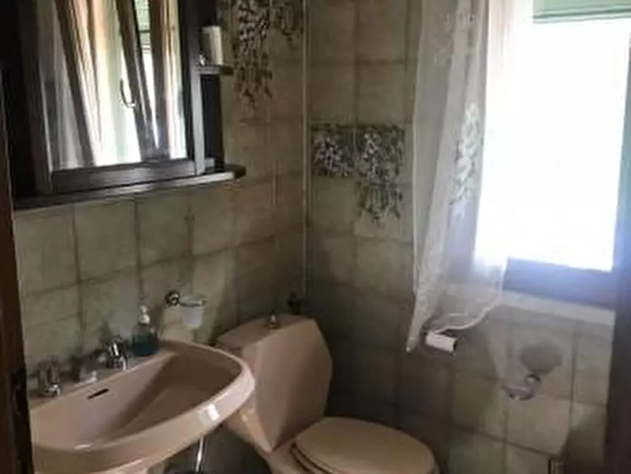 Immagine 19 di Casa bifamiliare in vendita  a Massa