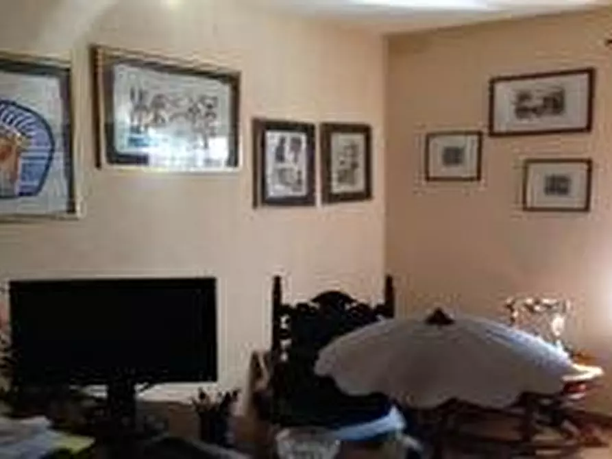 Immagine 12 di Casa bifamiliare in vendita  a Massa