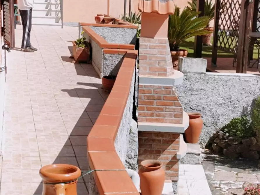 Immagine 9 di Villa in vendita  a Carrara