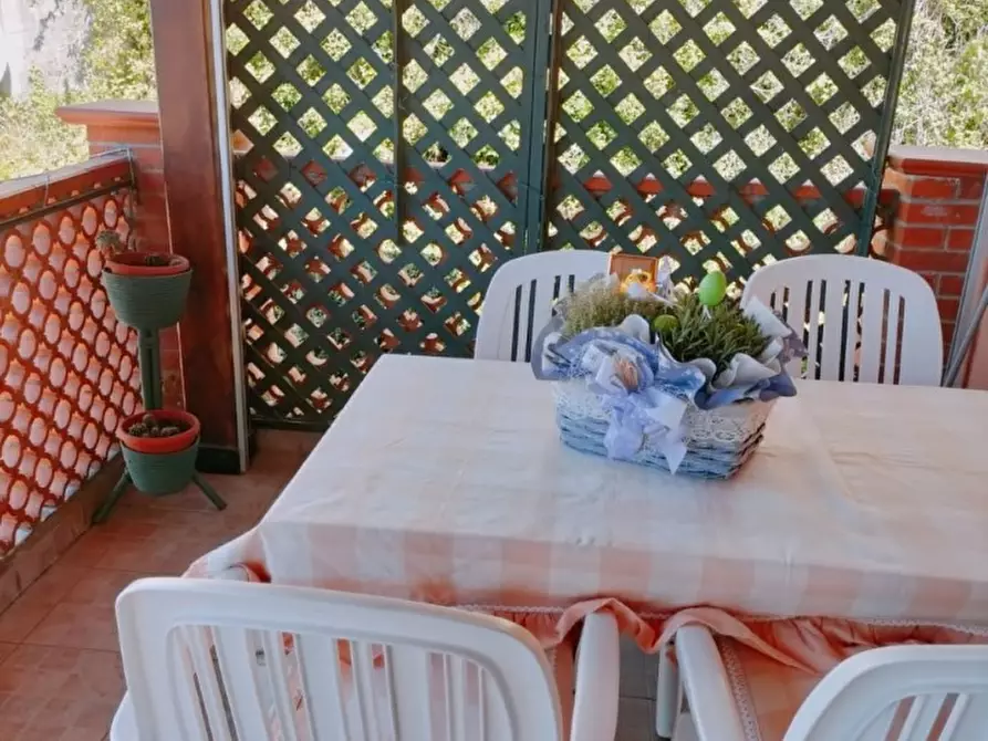 Immagine 7 di Villa in vendita  a Carrara