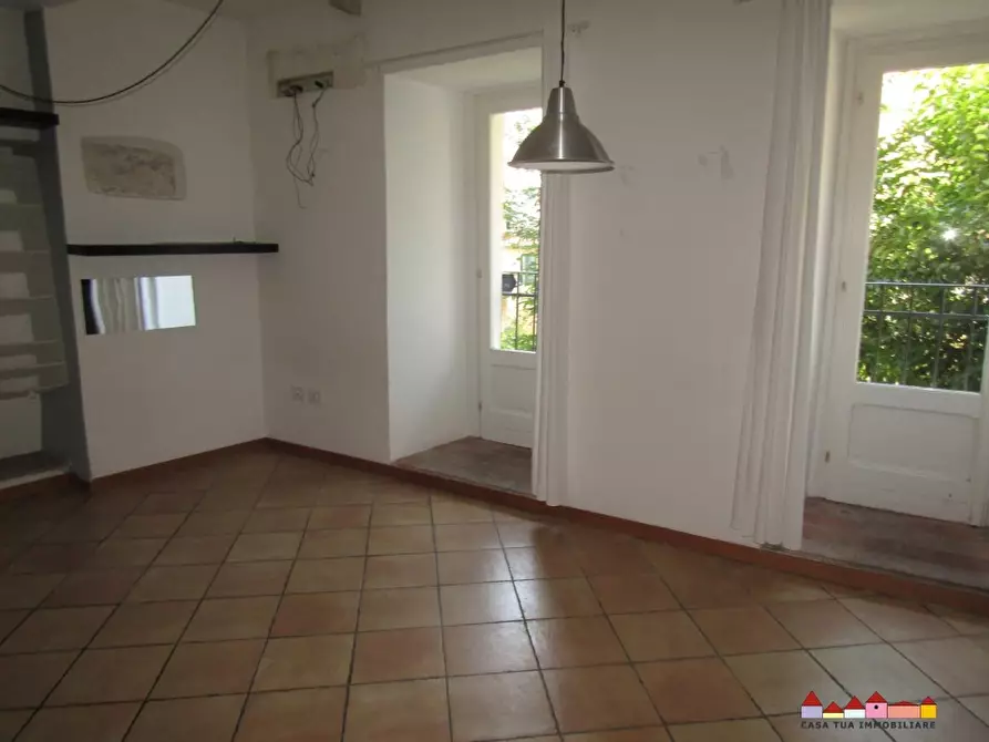 Immagine 3 di Appartamento in vendita  a Carrara