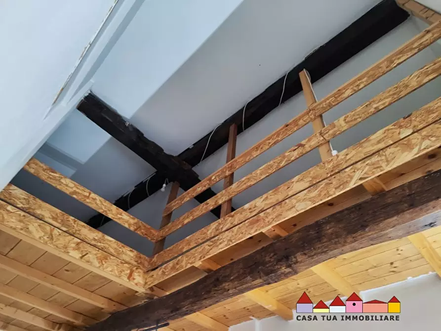 Immagine 6 di Appartamento in vendita  a Carrara