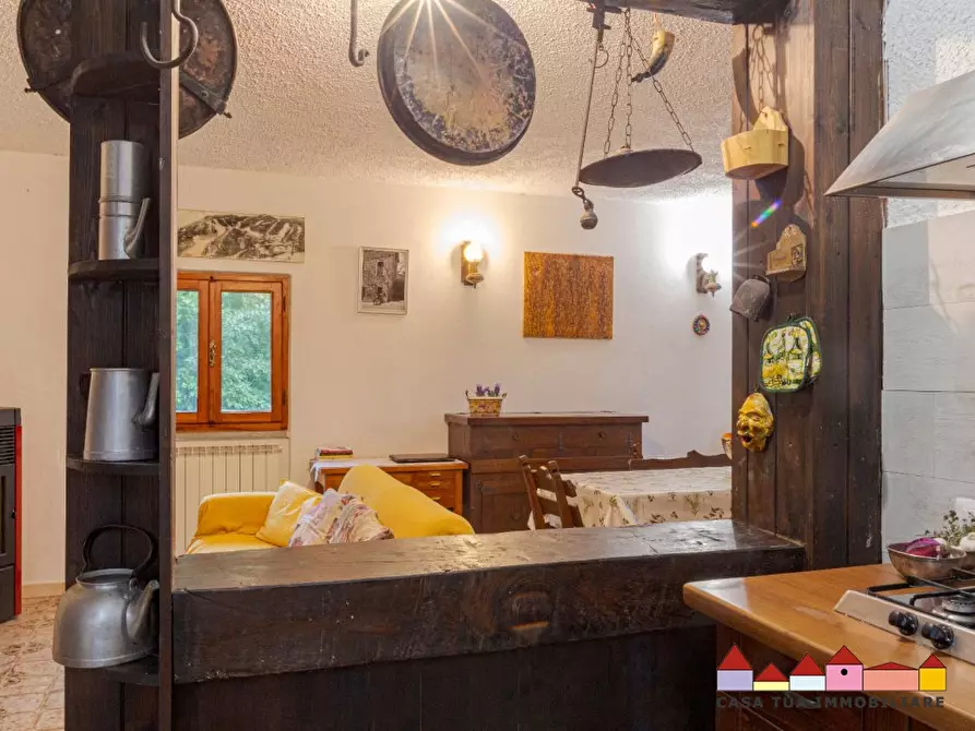 Immagine 14 di Casa semindipendente in vendita  a Zeri