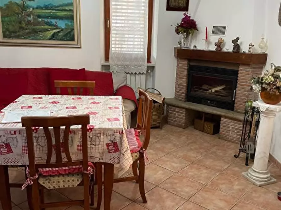 Immagine 12 di Casa semindipendente in vendita  a Carrara