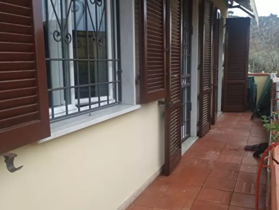 Immagine 12 di Casa semindipendente in vendita  a Carrara