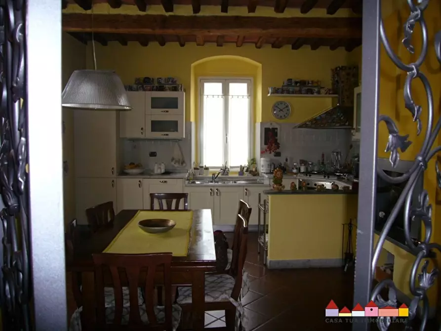 Immagine 6 di Appartamento in vendita  a Carrara