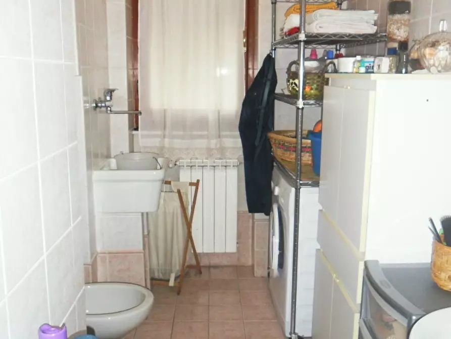 Immagine 15 di Appartamento in vendita  a Carrara