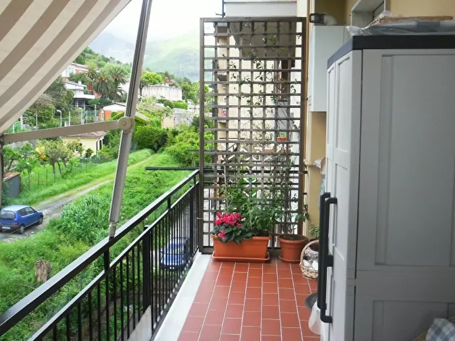 Immagine 5 di Appartamento in vendita  a Carrara