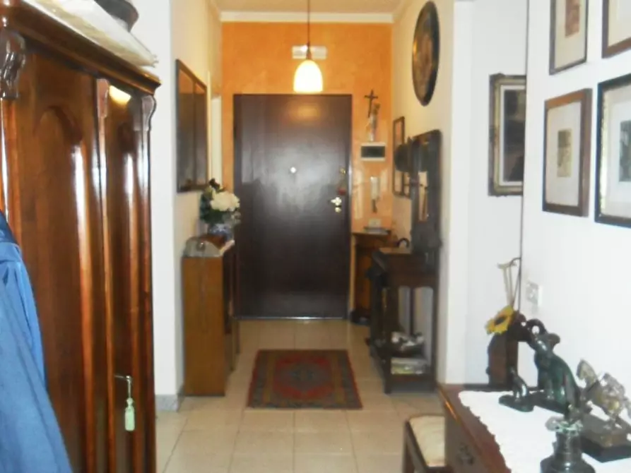 Immagine 7 di Appartamento in vendita  a Carrara