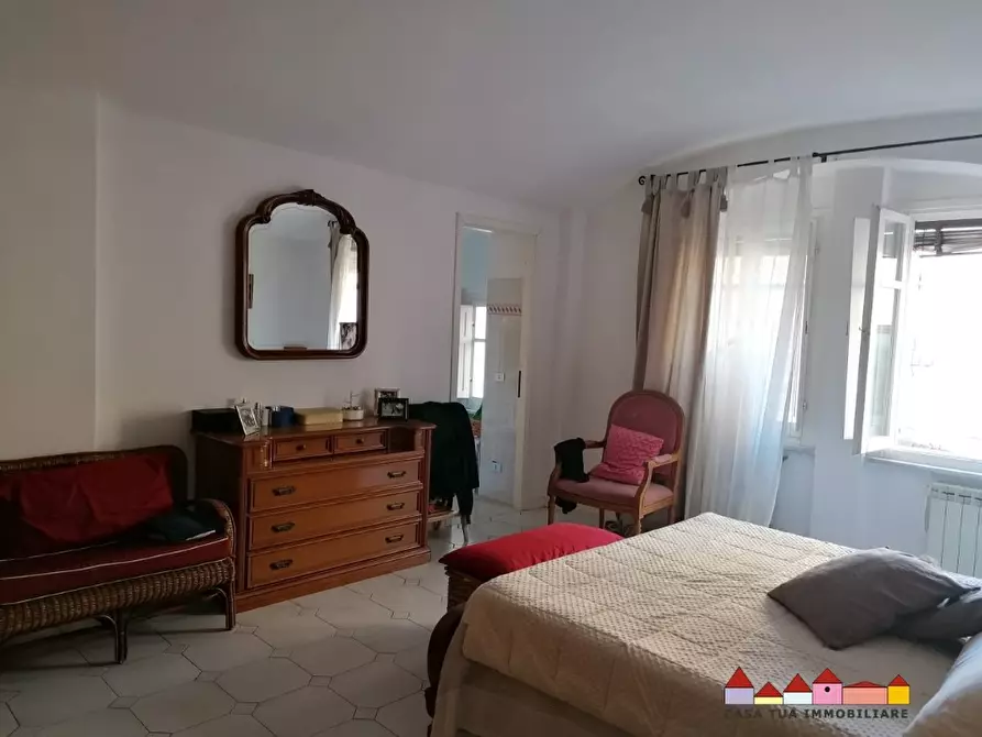 Immagine 5 di Appartamento in vendita  a Carrara