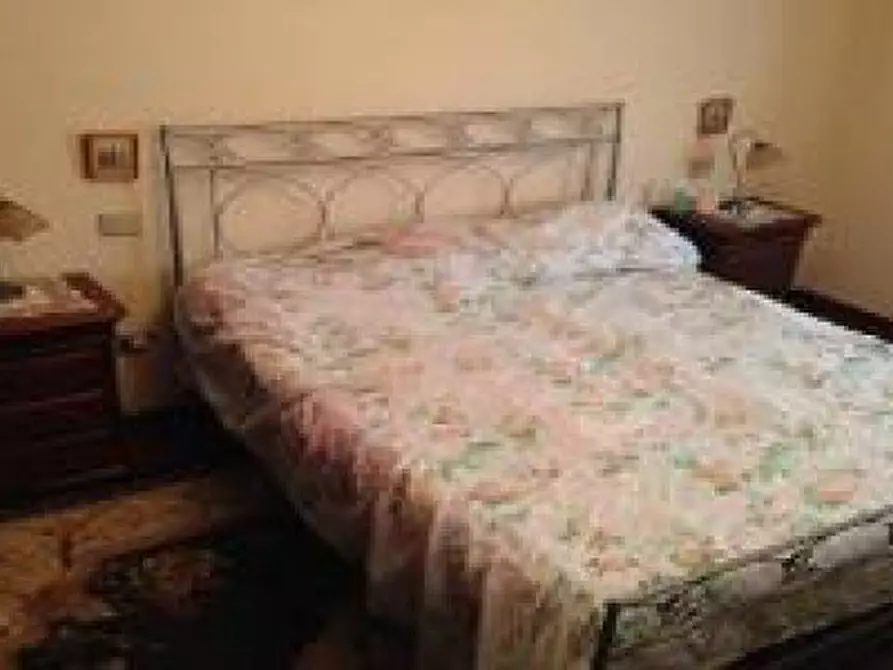 Immagine 14 di Casa semindipendente in vendita  a Massa