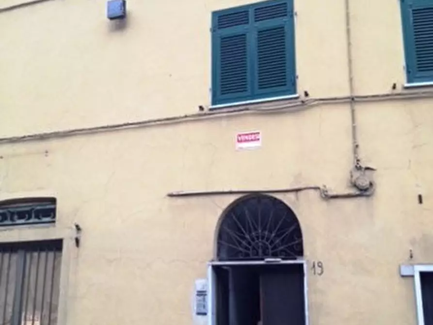 Immagine 5 di Appartamento in vendita  a Carrara