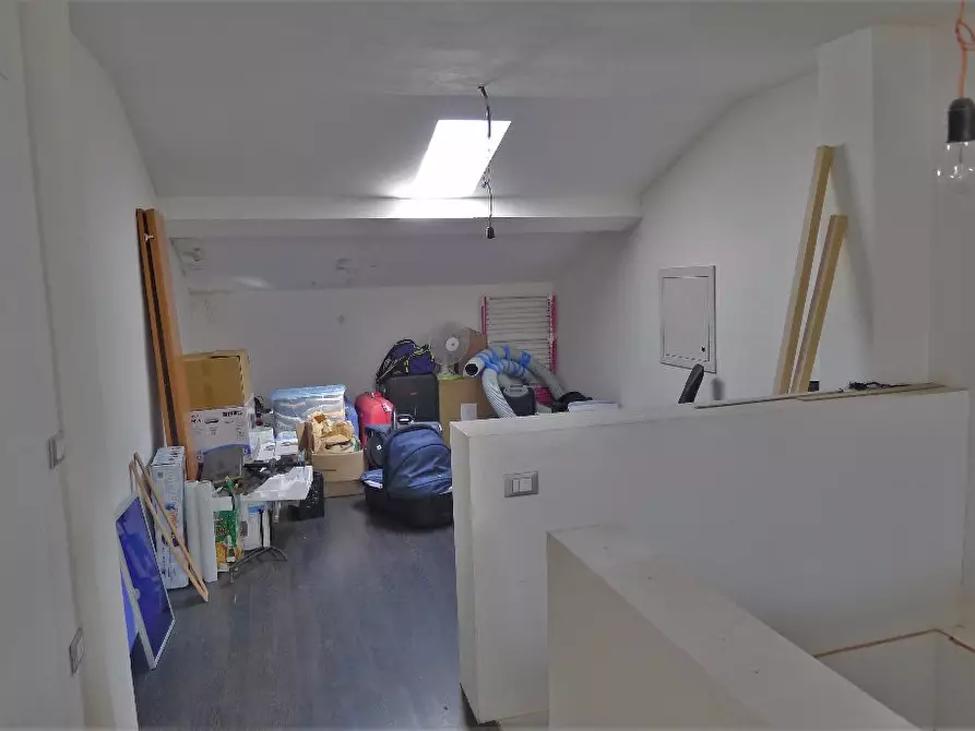 Immagine 11 di Appartamento in vendita  a Cascina