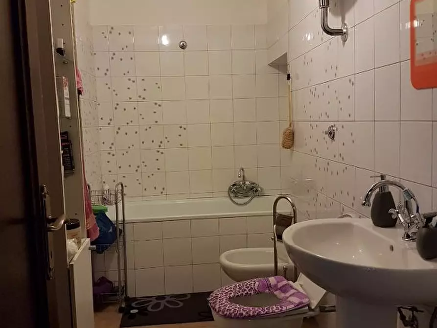 Immagine 11 di Appartamento in vendita  a Monticiano