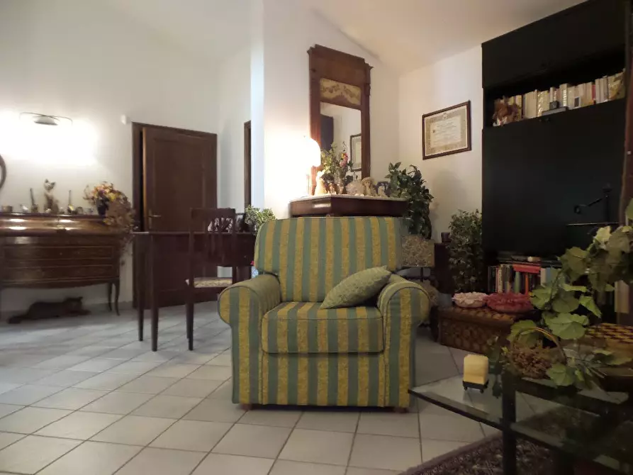 Immagine 23 di Casa colonica in vendita  a Castelfiorentino
