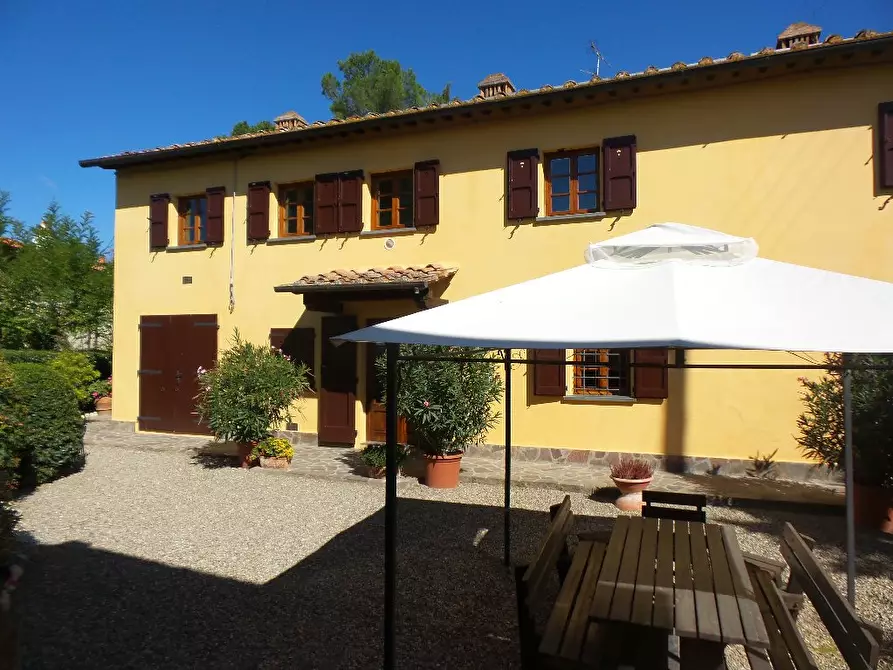 Immagine 35 di Casa colonica in vendita  a Castelfiorentino