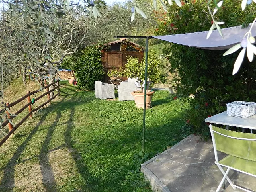 Immagine 32 di Villa in vendita  a Sarzana