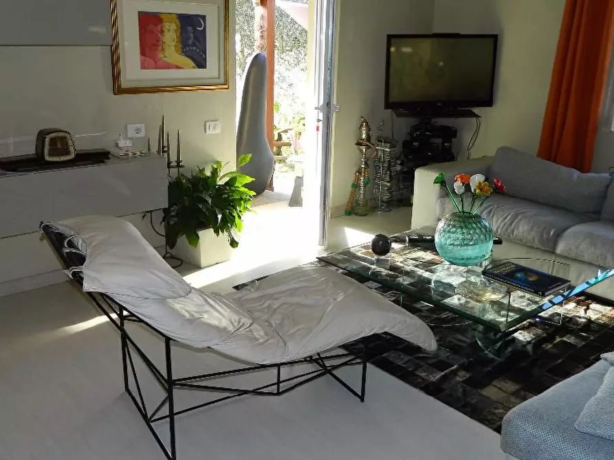 Immagine 38 di Villa in vendita  a Sarzana